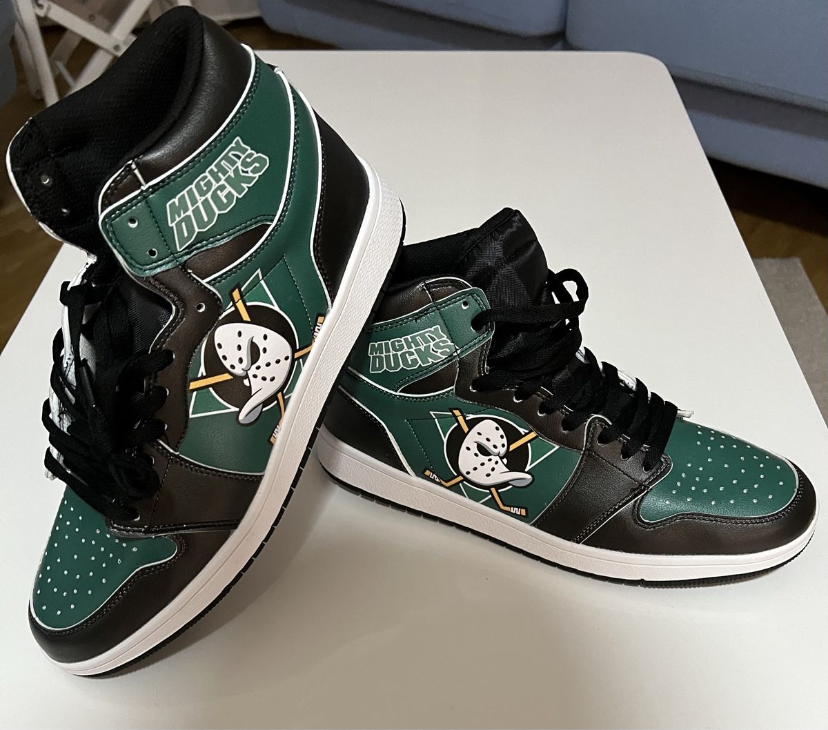 Scarpe da uomo: Chaussures Mighty Ducks hockey – Nuovo e nell'imballaggio originale da Genève venduto da AS27