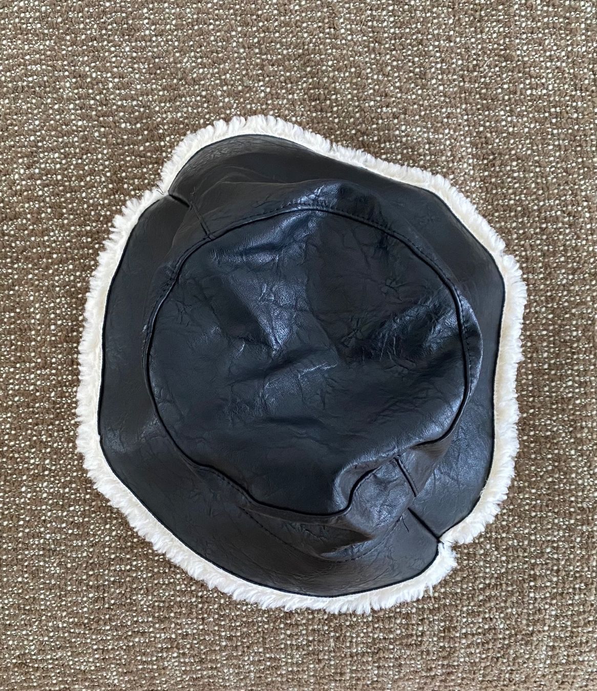 Chapeaux, bonnets & casquettes: Bucket hat / bob, M – Neuf (Voir description) à Bussigny par cac_q2c6 3