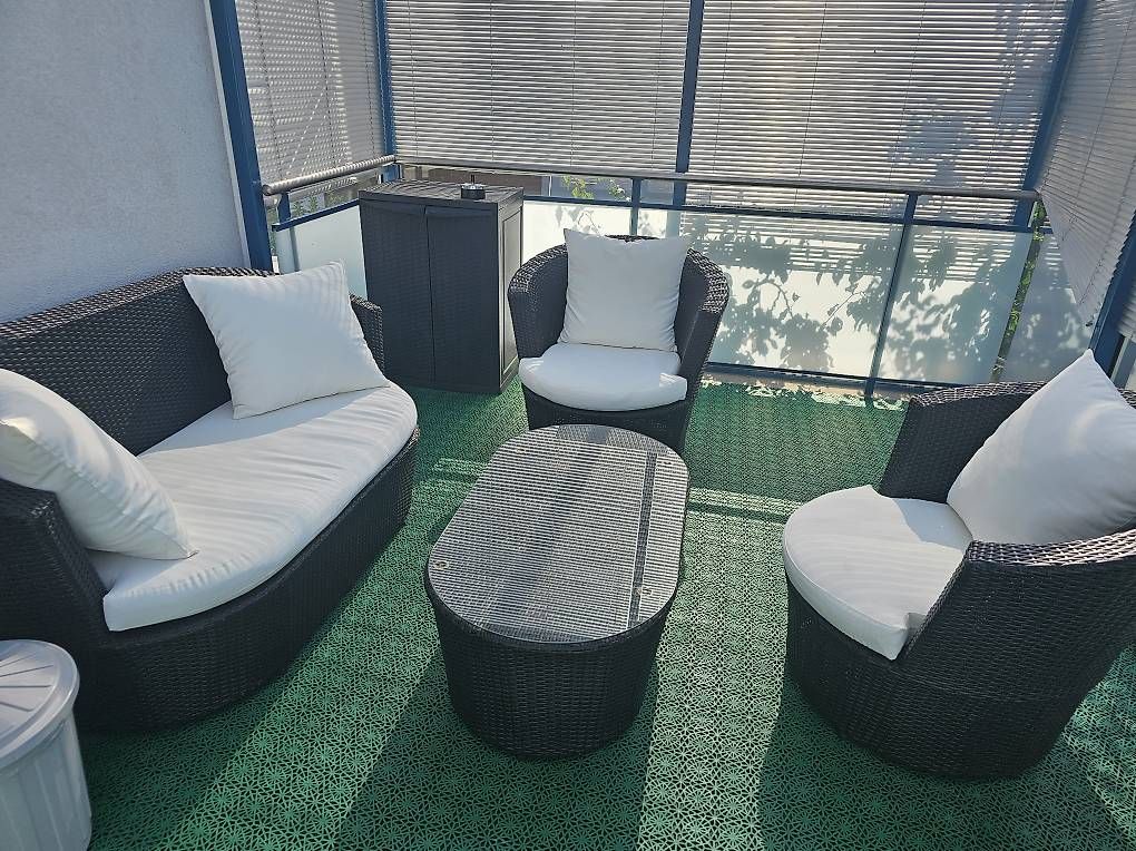 Set di tavolo e panche: Gartenlounge – Usato da Sursee venduto da iva_jcp7