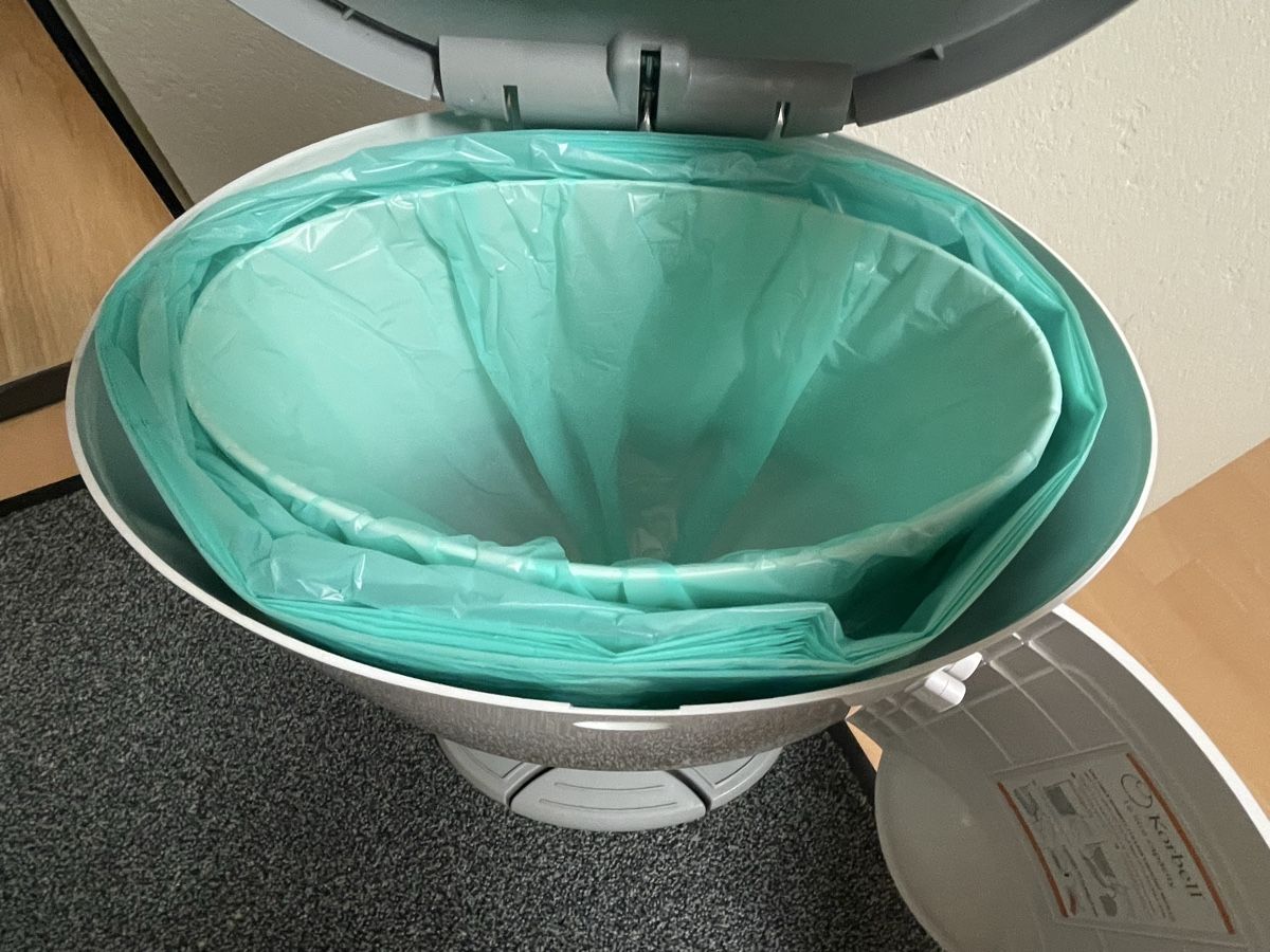 Windeleimer & Windeln: Windeleimer Korbell 16l – Gebraucht aus Wolfhausen von SchuSchuS 2