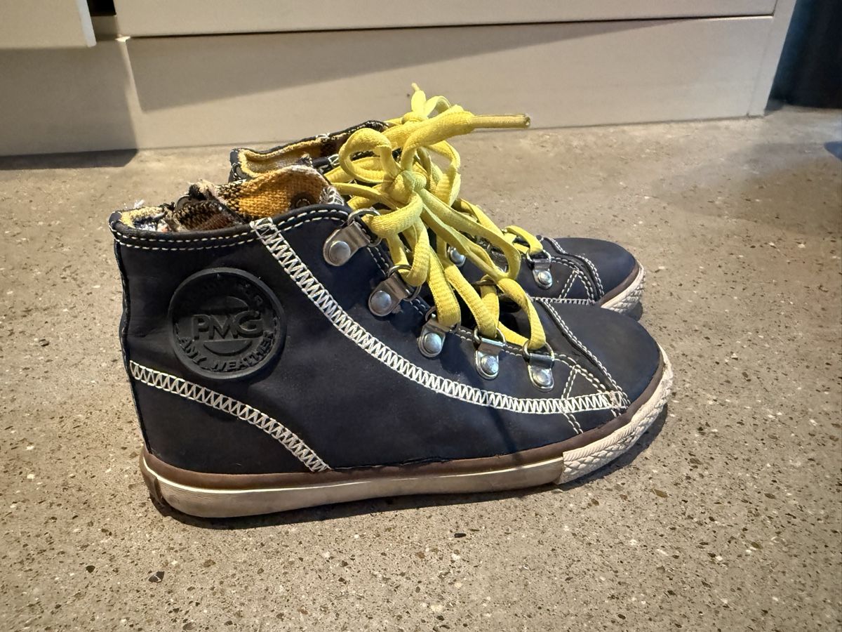 Primigi Scarpe per ragazzi: Primigi Schuhe, Grösse 30 – Usato da Hinteregg venduto da Jazz-C