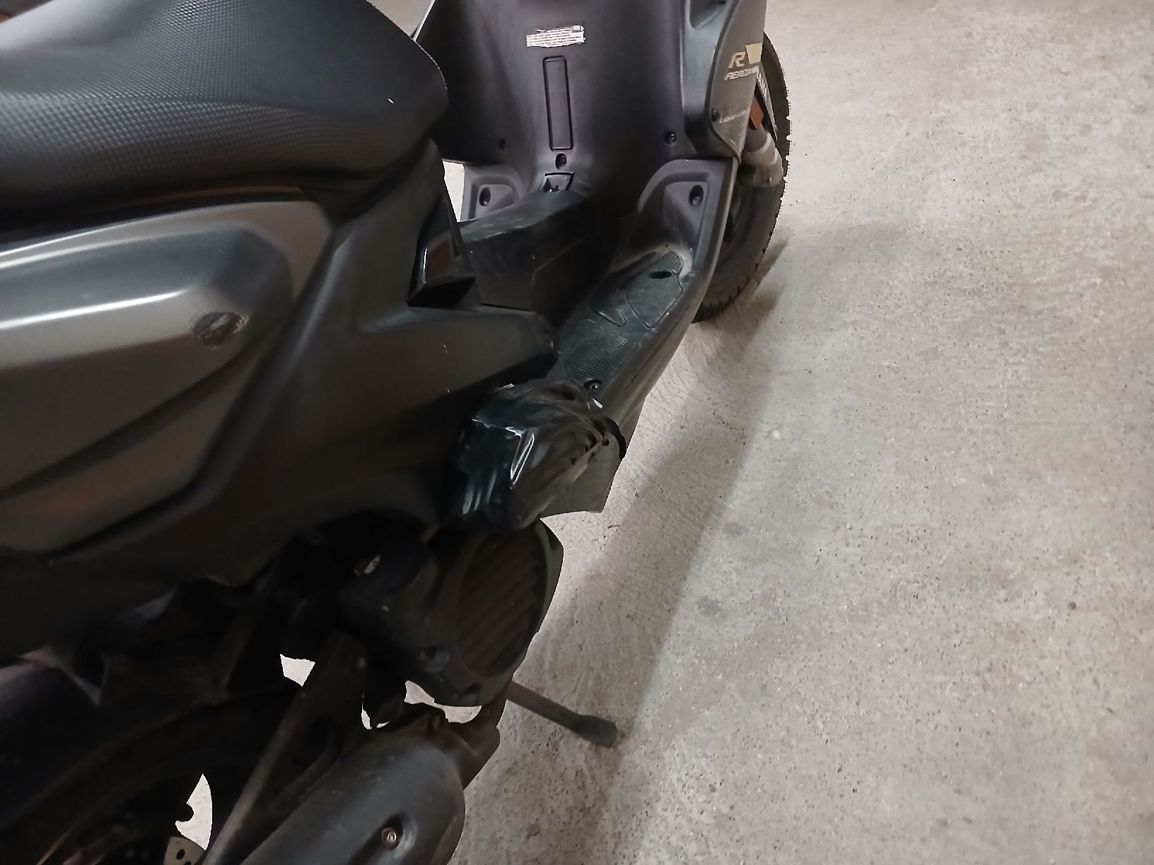 Yamaha Scooters: Roller 50ccm – D'occasion à Krinau par P.grob 4