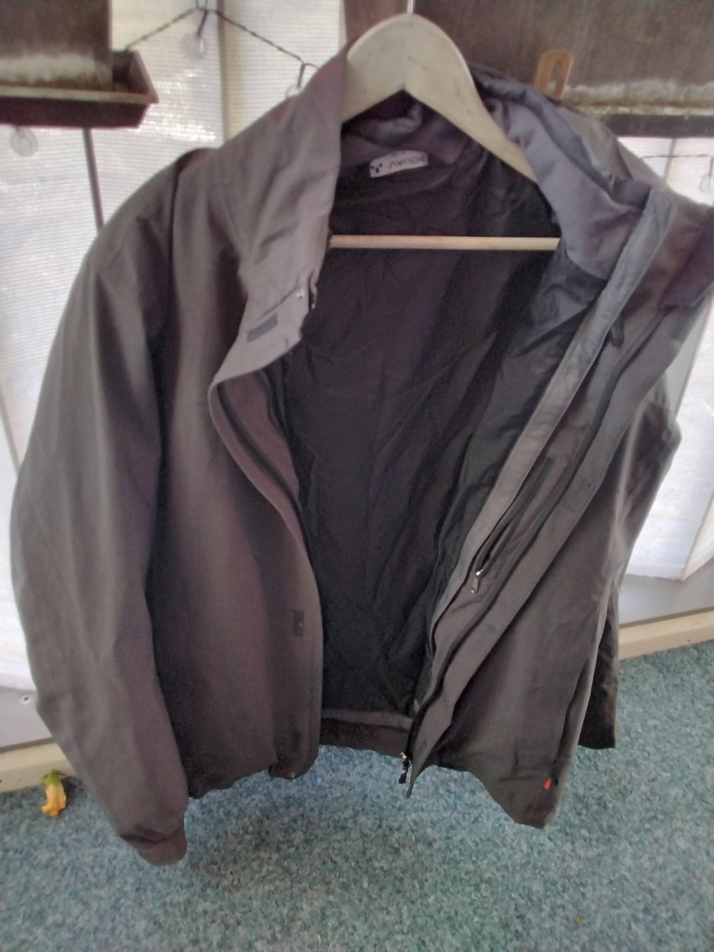 Vaude Giacche: VAUDE JACKE GR.M – Usato da Biel/Bienne venduto da dasi3