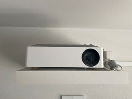 LED Projektor (Beamer): LG HU70LS, 4K, 1500 lm, 1.2 - 1.5:1
