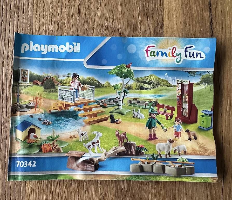 Giocattoli: Playmobil 70342 Streichelzoo – Usato da Horw venduto da VS231 2