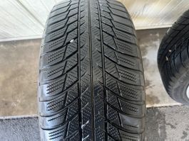 Winterreifen 225 45 R18 95H M+S