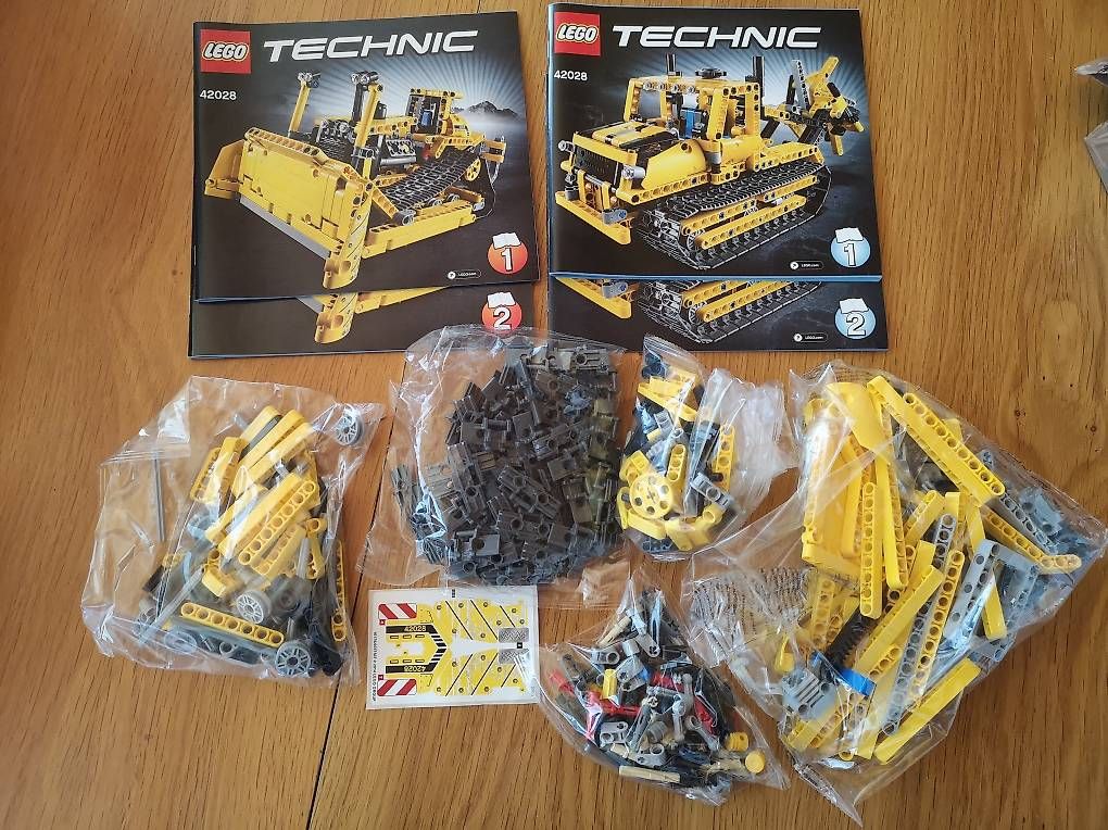 Kit di costruzioni: LEGO 42028 Bulldozer – Usato da Günsberg venduto da Mikuro 1