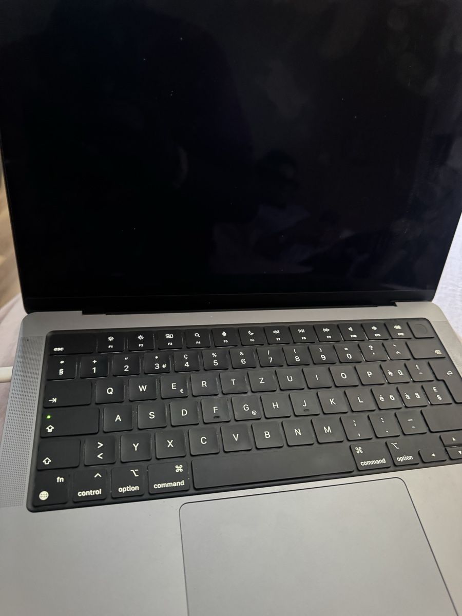 Apple Notebook: Apple MacBook Pro A2442 gris sidéral – Difettoso da Biel/Bienne venduto da Baol1 3