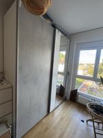 Kleiderschrank
