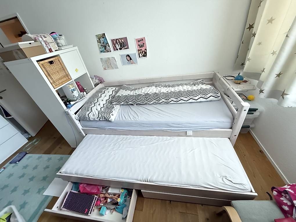 Flexa Letti: Flexabett mit Gästebett, Schubladen, Nachttisch – Usato da Hildisrieden venduto da Faye11