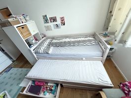 Flexabett mit Gästebett, Schubladen, Nachttisch