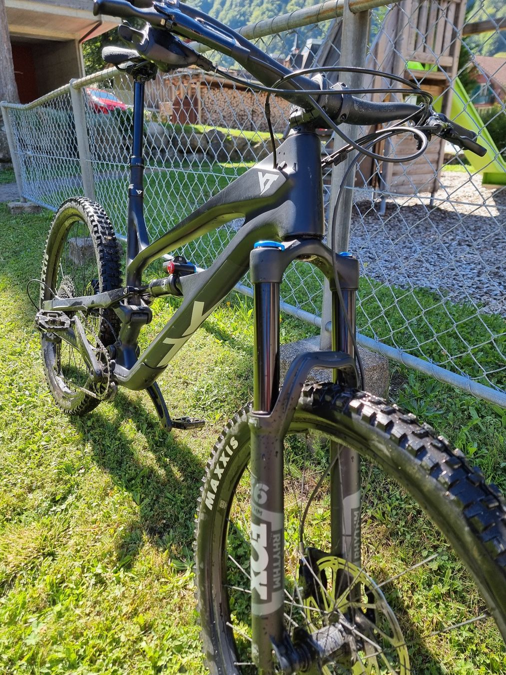 YT Biciclette: MTB YT JEFFSY Comp All Mountain – Usato da Thalwil venduto da Leon_Nacht 6