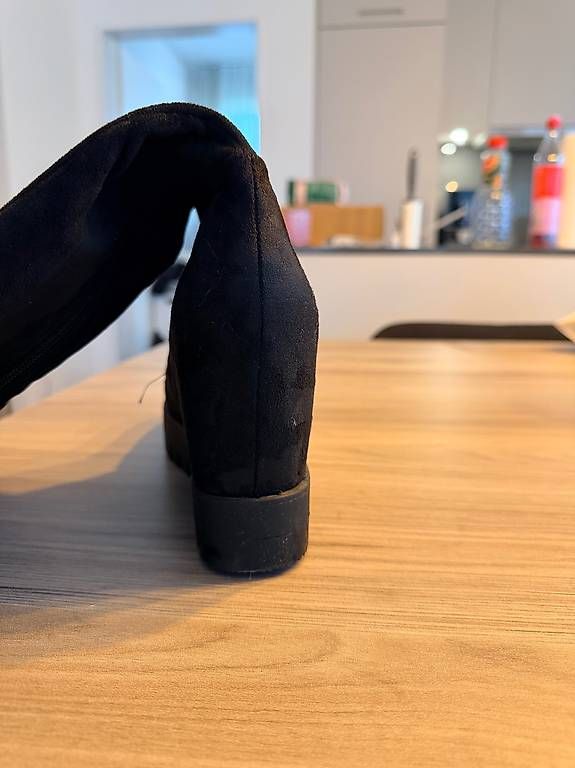 Scarpe da donna: Stiefel mit Keilabsatz – Usato da Bözberg venduto da van_52qk 2