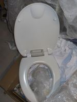 Toilettensitz extra hoch/ W.C  Sitz Erhöhung , extrem robust