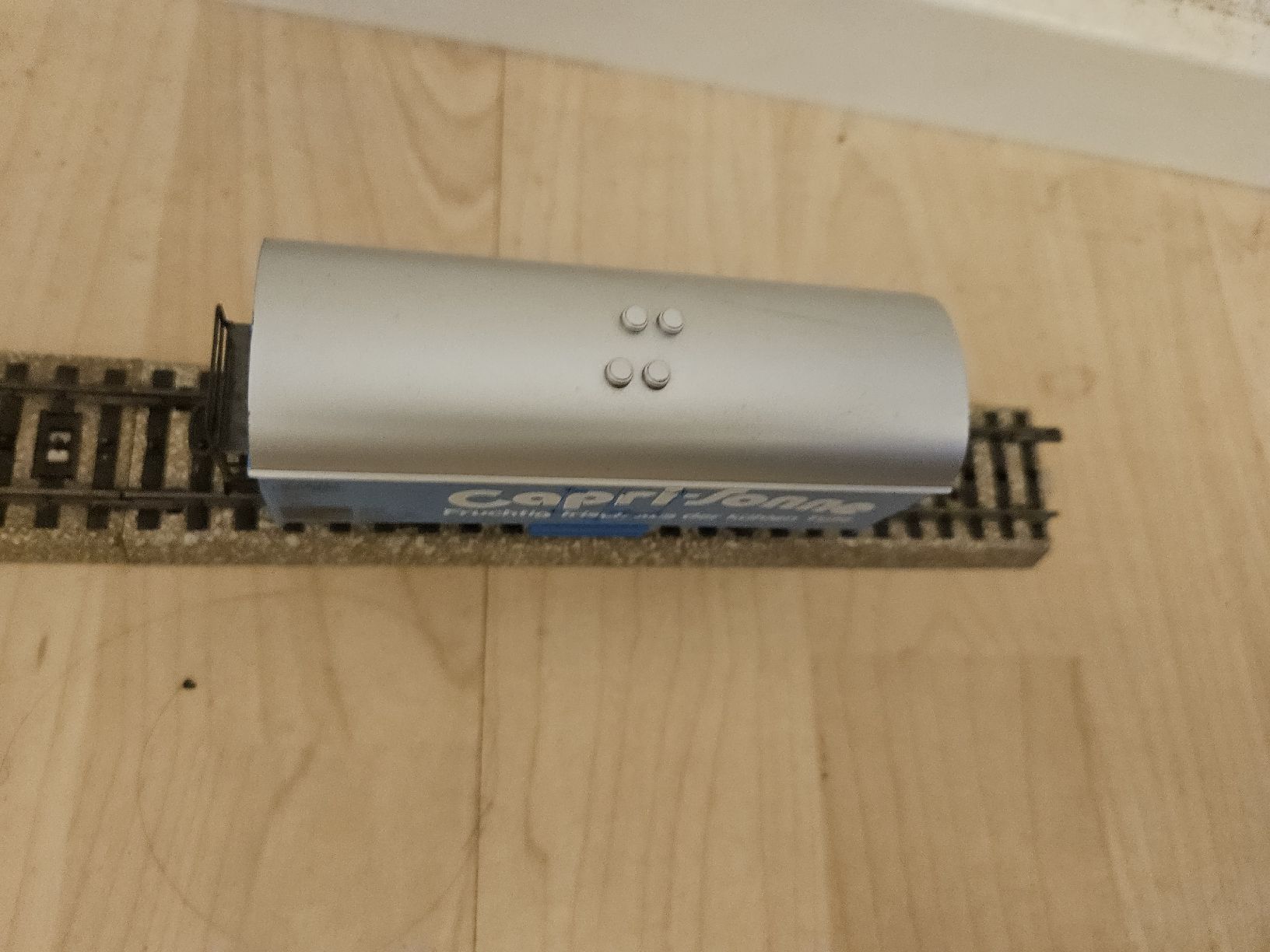 Märklin Modellini di ferrovie: Märklin Kühlwagen "Capri-Sonne" – Usato da Jonen venduto da Airspeed 1