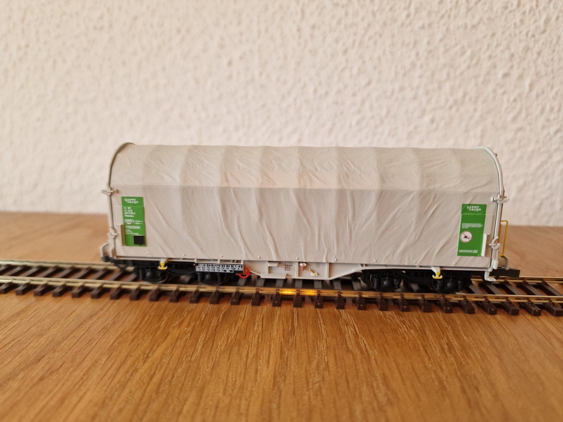 Märklin Modellini di ferrovie: DB Schiebeplanenwagen Green Cargo H0 – Usato da Matten b. Interlaken venduto da lor_hr9w 1