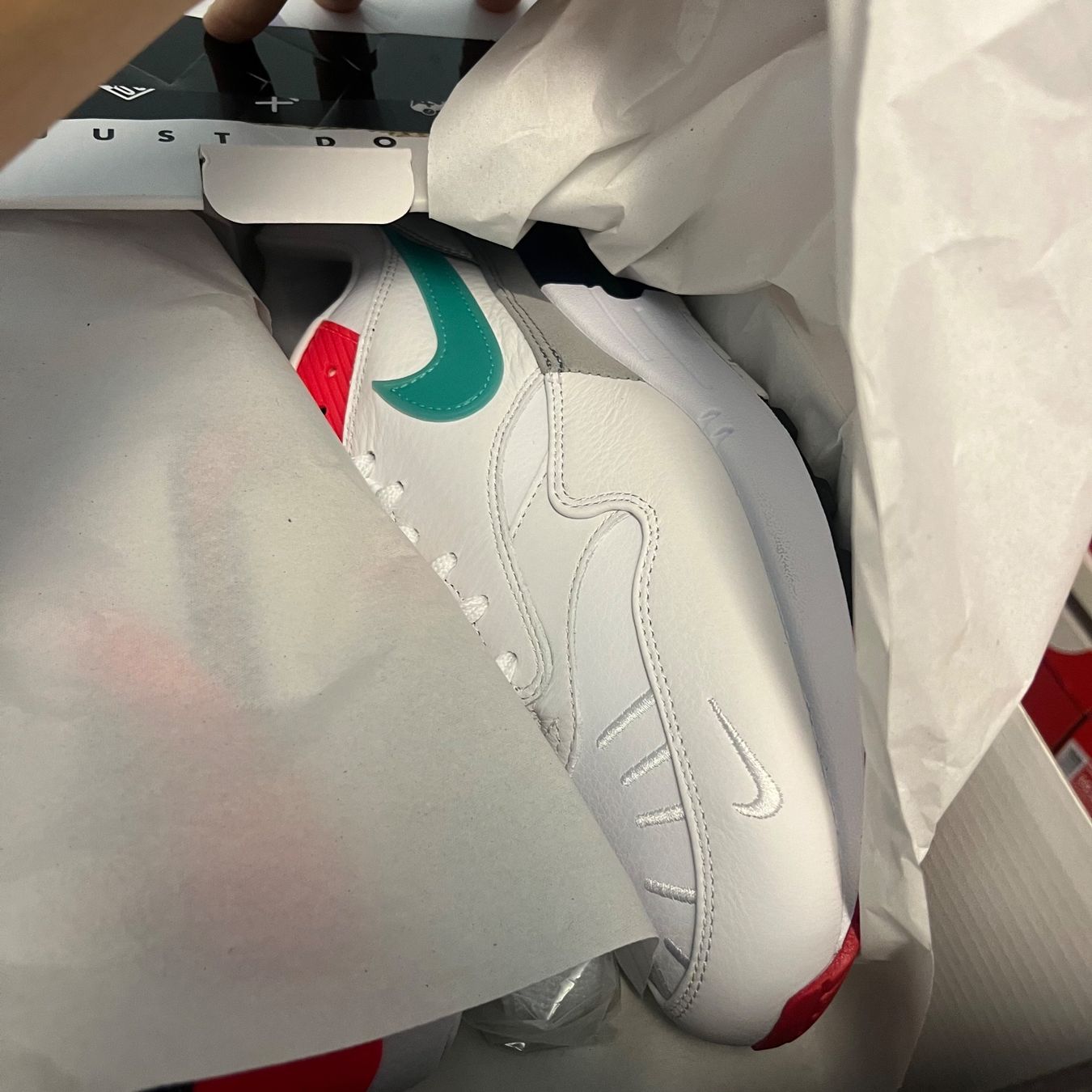 Nike Scarpe da uomo: Nike Air Max 1 EOI – Nuovo (secondo la descrizione) da Winterthur venduto da LaBodega