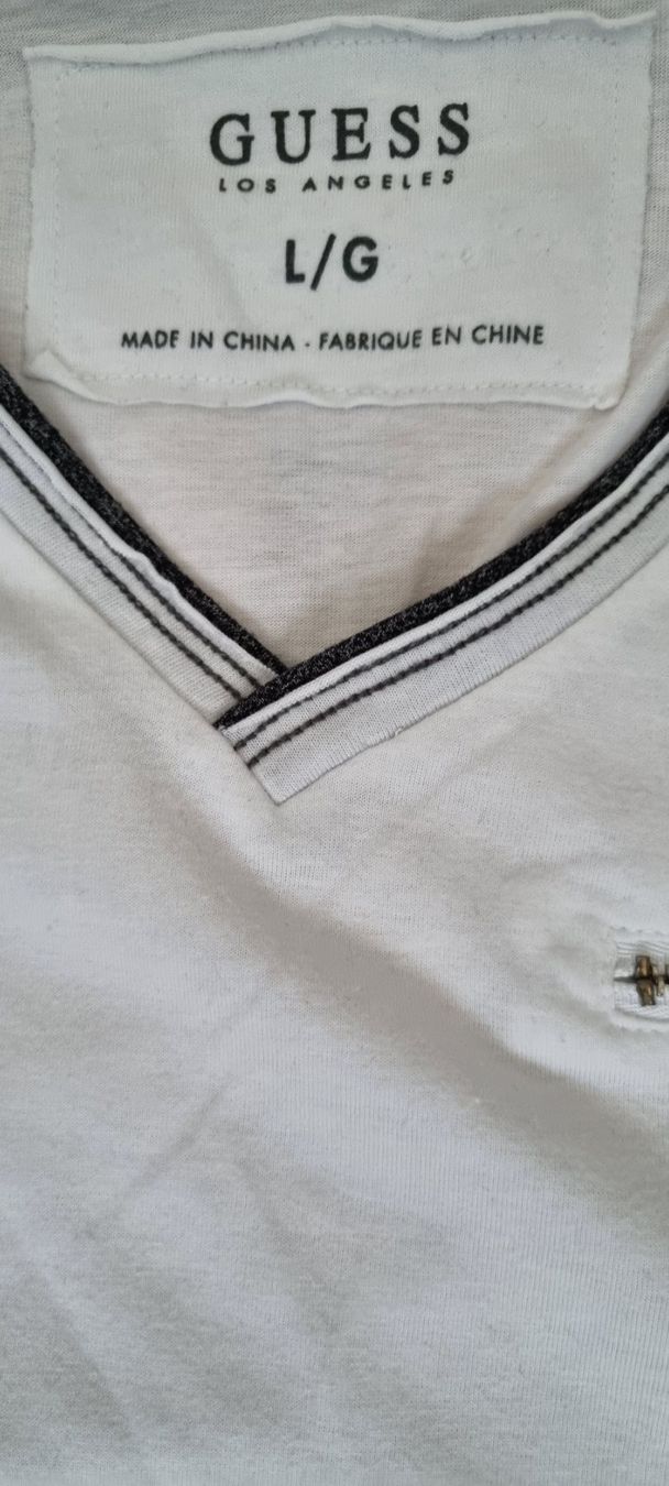 Guess T-shirt: Guess T-Shirt – Usato da Schliern b. Köniz venduto da elloco83 1