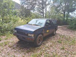 Nissan Terrano 2,4 4x4