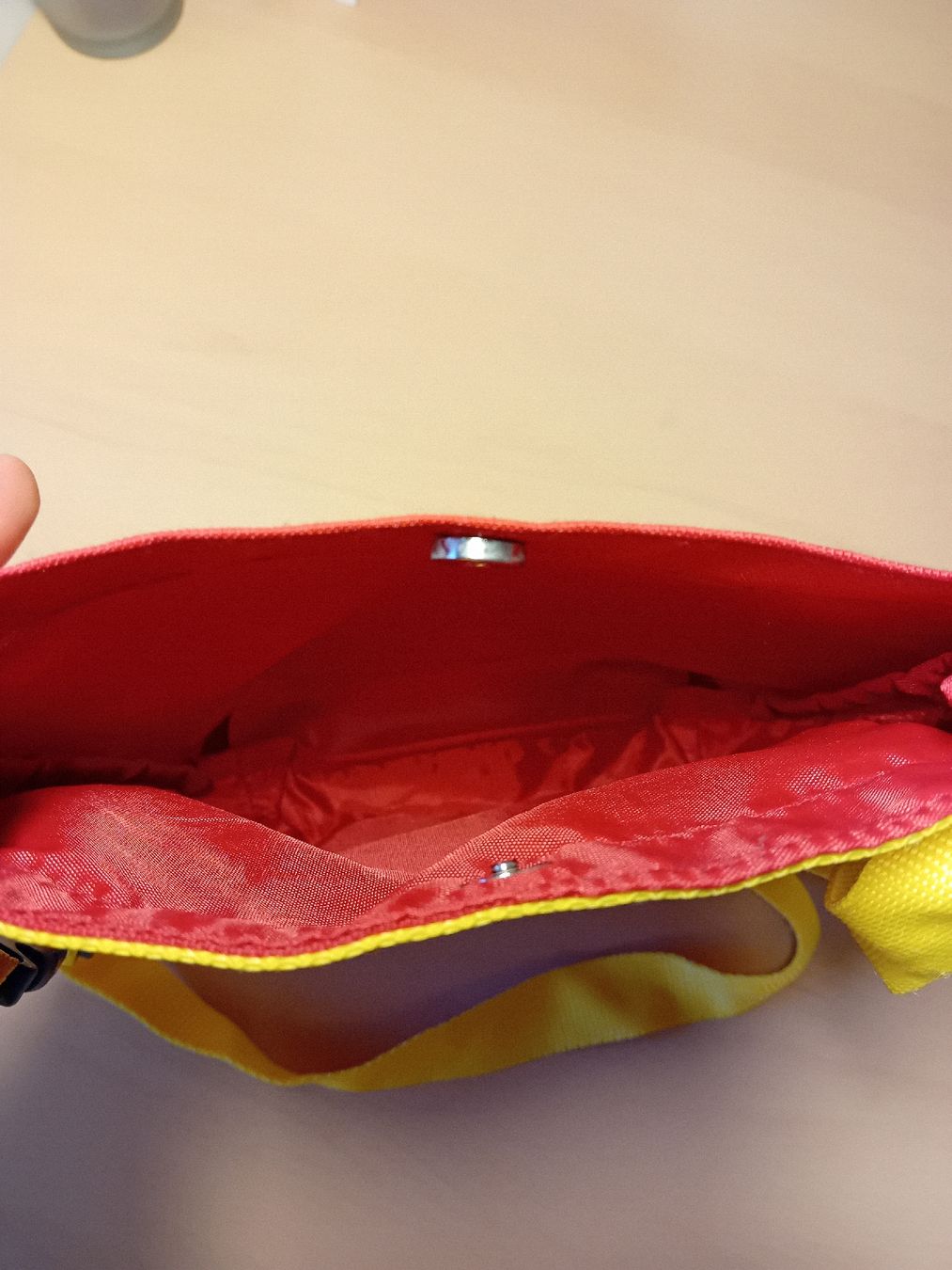 Sacs & sacs à dos: Kinder Täschchen Flugzeug – D'occasion à Schindellegi par nin_7njd 2