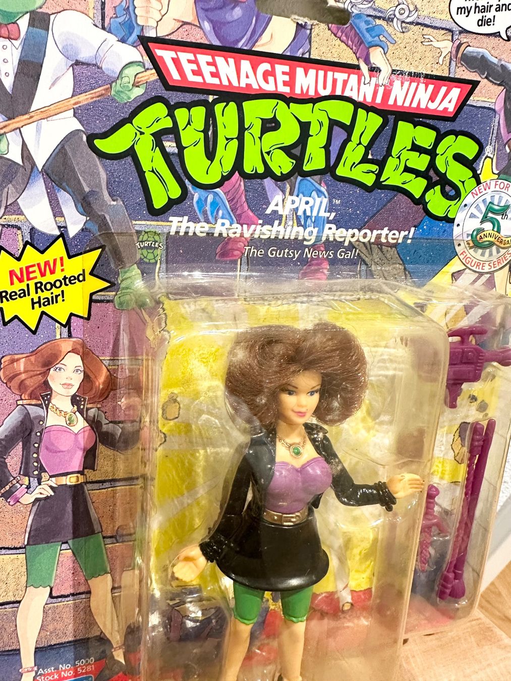 Figurine Teenage Mutant Ninja Turtles - April O'Neil Reporter (12,7 Cm) Neuve