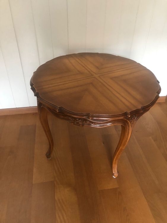 Antiker Tisch rund (Gebraucht) in Ruggell für CHF 28 – nur Abholung auf ...