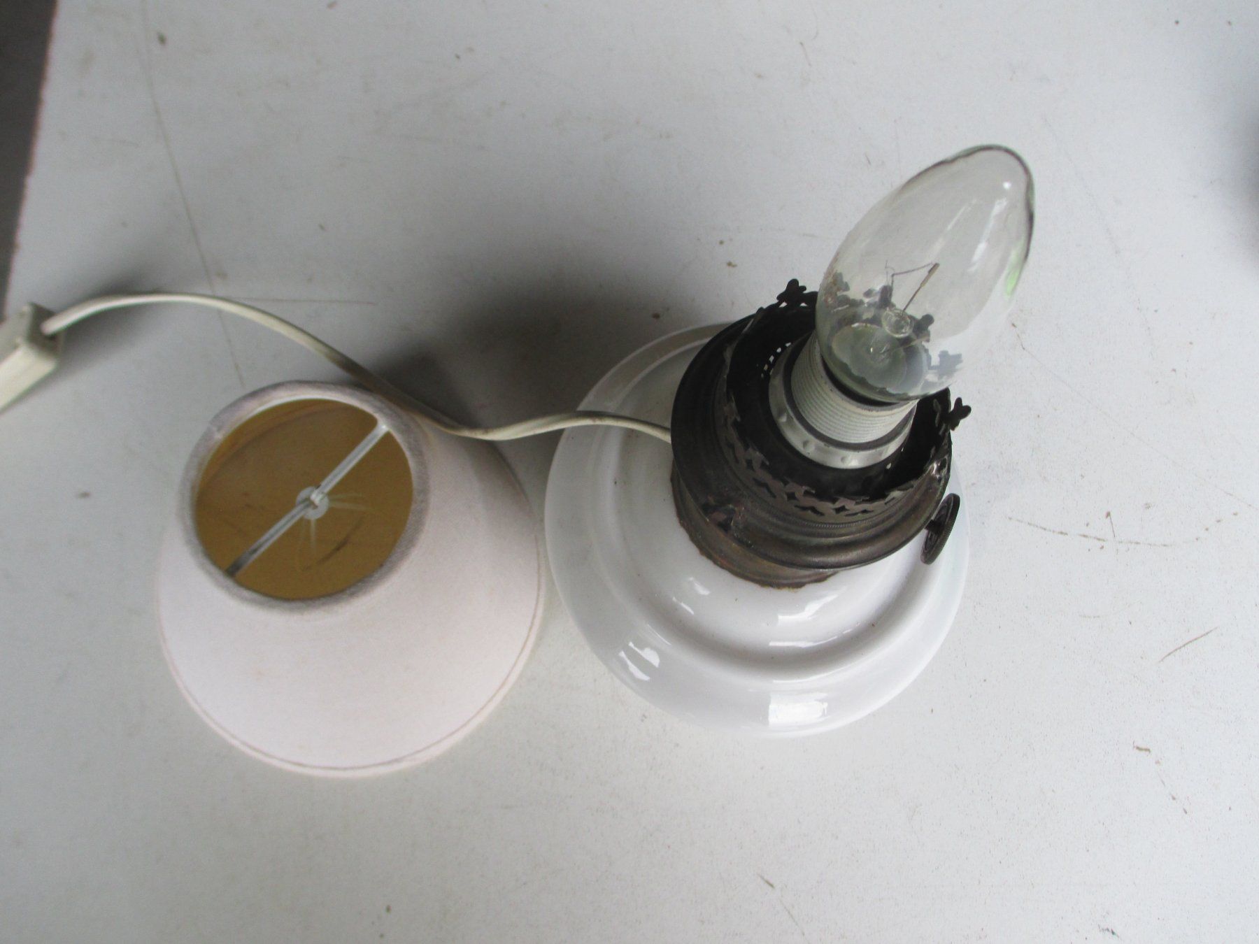 Lampade: Antike Lampe elektrifiziert – Usato da Weier im Emmental venduto da waefler03 3