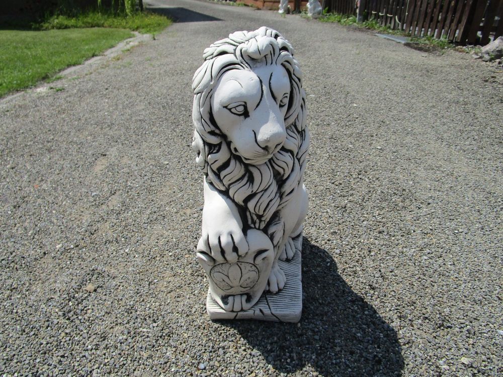 Lowen Aus Stein Fur Garten