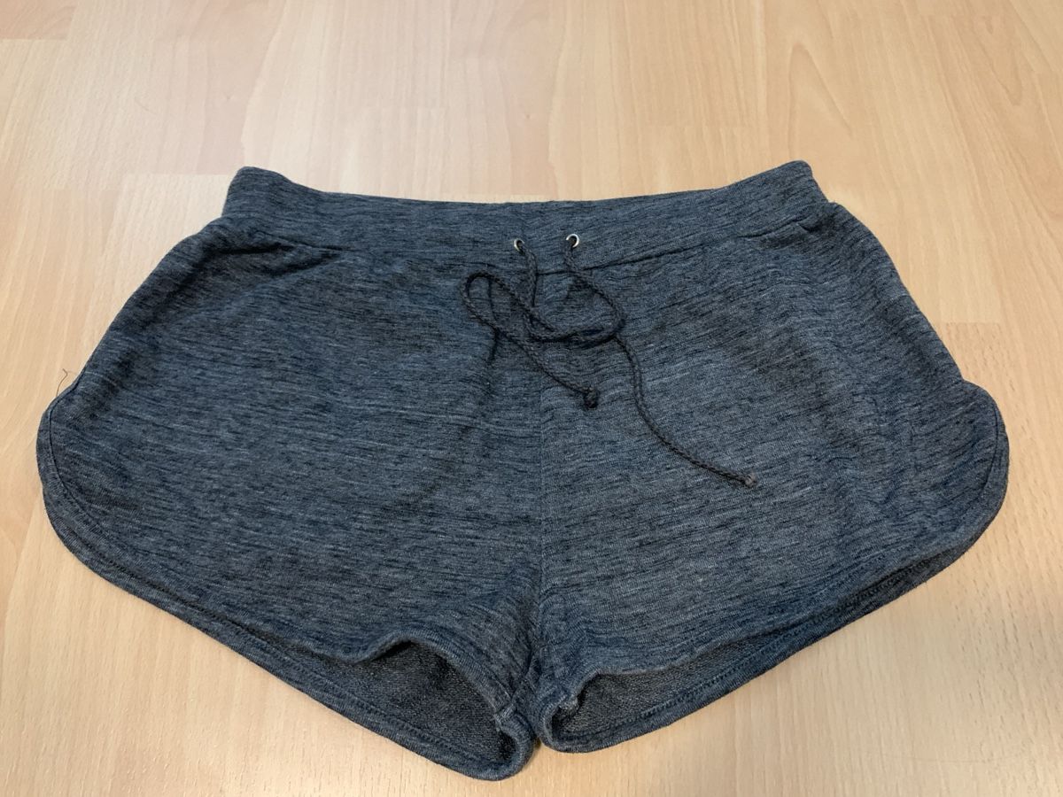 Hosen: Shorts Gr.M – Gebraucht aus Kreuzlingen von jamie45