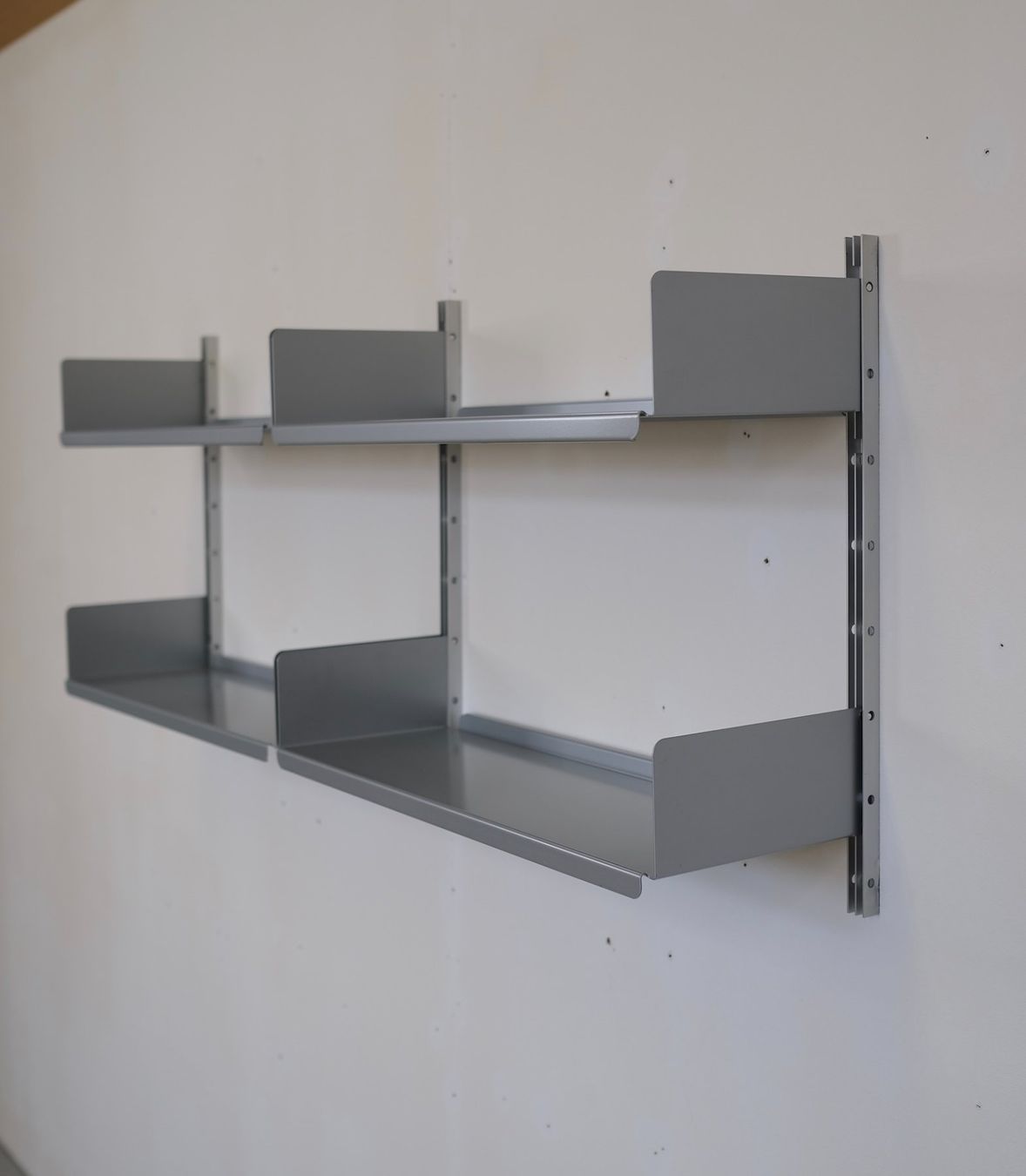 Vitsoe Étagères: Dieter Rams 606 Regalsystem VITSOE – D'occasion à Bern par Zmodern_CON 2