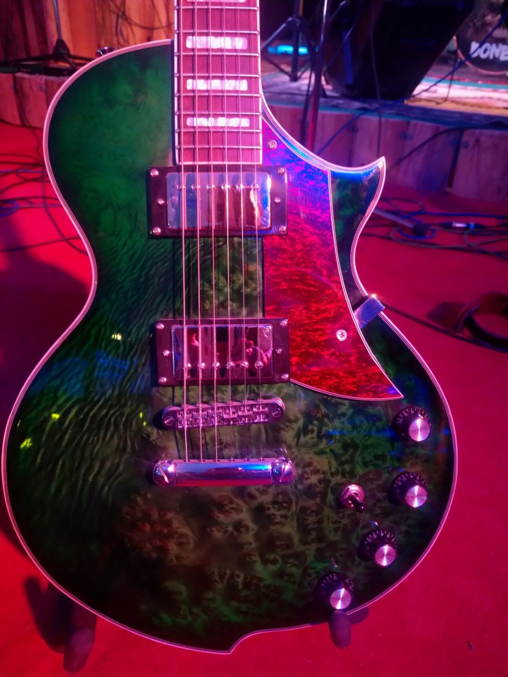 Strumenti musicali: Grote E-Gitarre, Einzigartiges Design – Usato da Safenwil venduto da Zappi1969 1