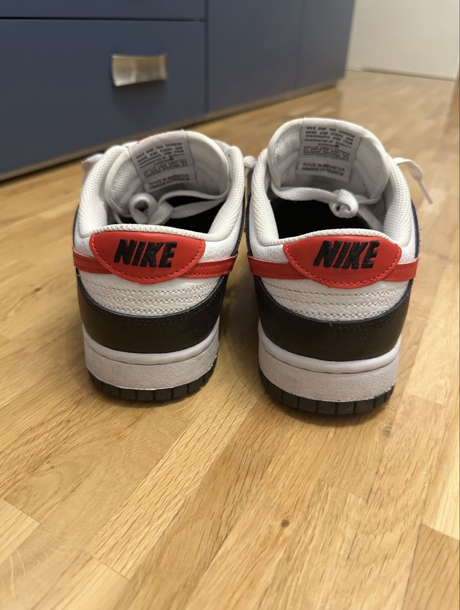 Nike Herrenschuhe: Nike Dunk Low White Black Red Size 42.5 – Gebraucht aus Solothurn von philippe_wehrli 2