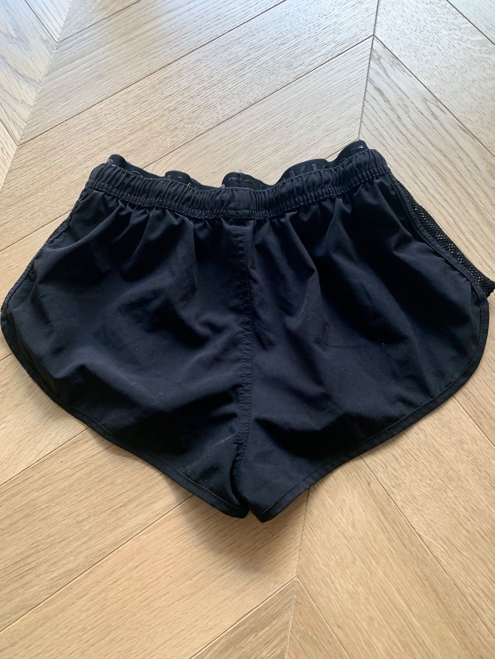 Adidas Kleiderpakete: SPORT: ADIDAS & NIKE set XS/S – Gebraucht aus Zürich von Angela_Fashion_Lover 5