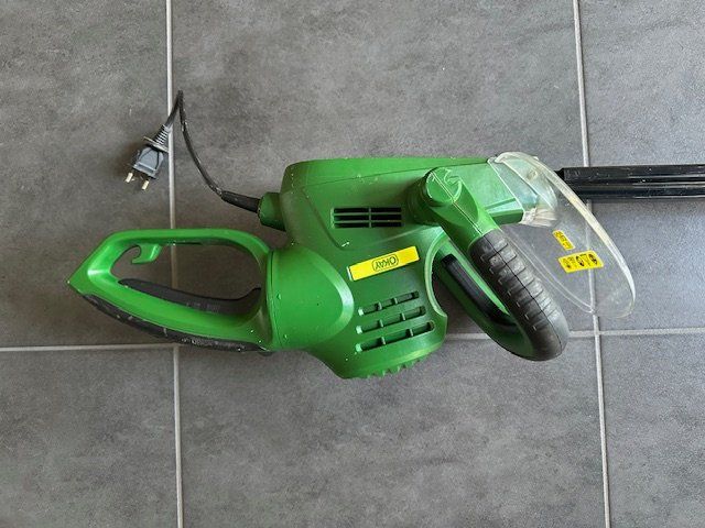 Alle Maschinen: HECKENSCHERE ELEKTRO OKAY – Gebraucht aus Flamatt von Eduardgianni 2