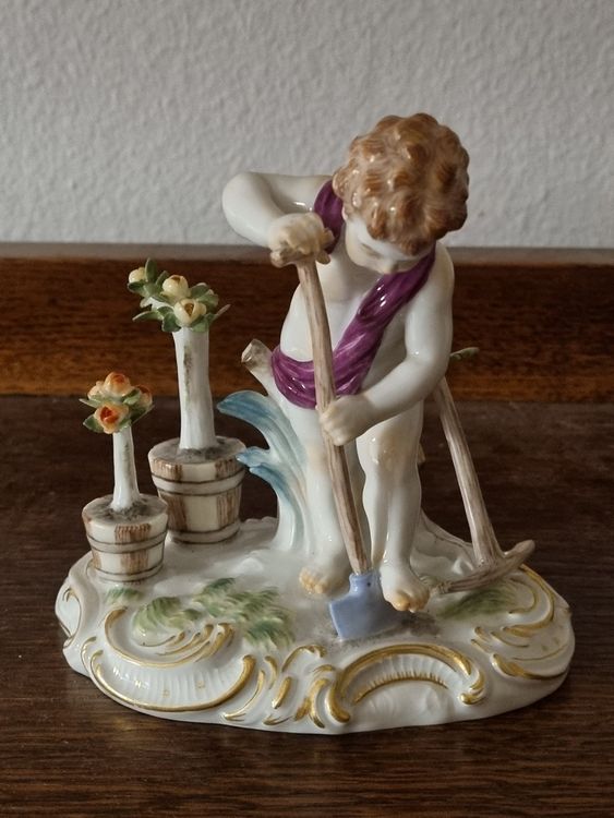 Meissen Figur Amorette als Gärtner Form Nr.70659 Kaufen auf Ricardo