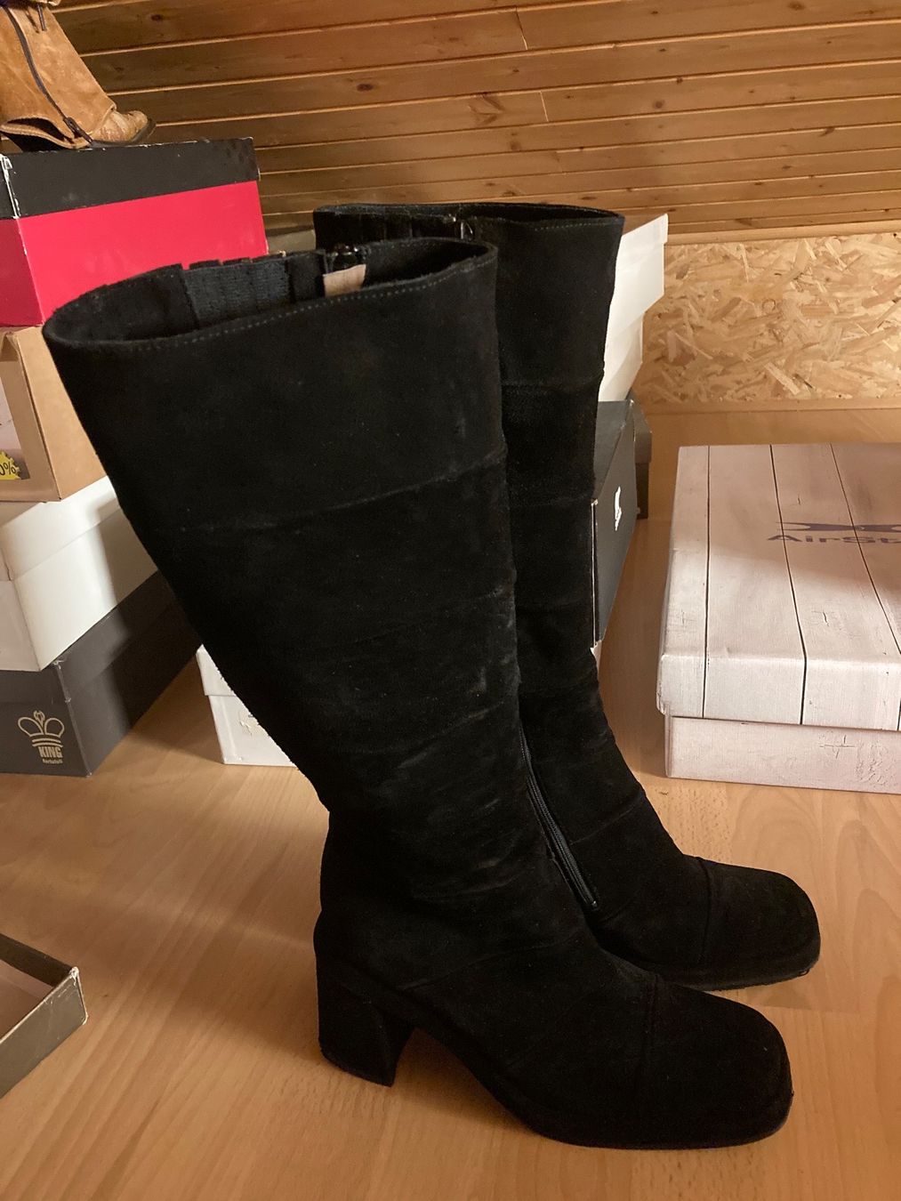Scarpe da donna: Bottes  en daim - 38 – Usato da Evionnaz venduto da roh_l5yz