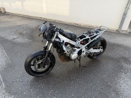 Honda CBR 600F PC25 1992 – 60’300 km – Projet piste / pièces