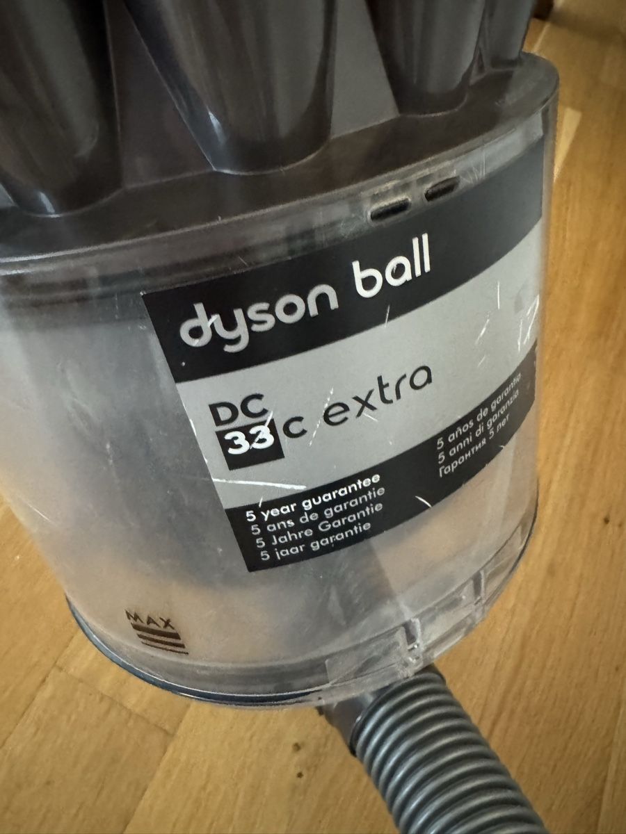 Dyson Aspirateurs & Accessoires: Dyson Ball DC33C Extra Staubsauger – D'occasion à Galgenen par Vintluxe 1