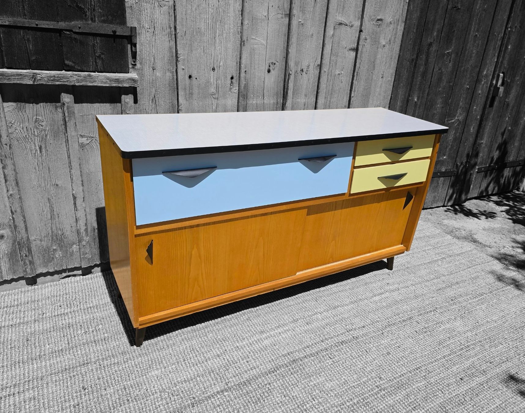 Cassettiere: Schiebetüren Sideboard 50er Jahre – Usato da Haslen AI venduto da Vintagelix 1
