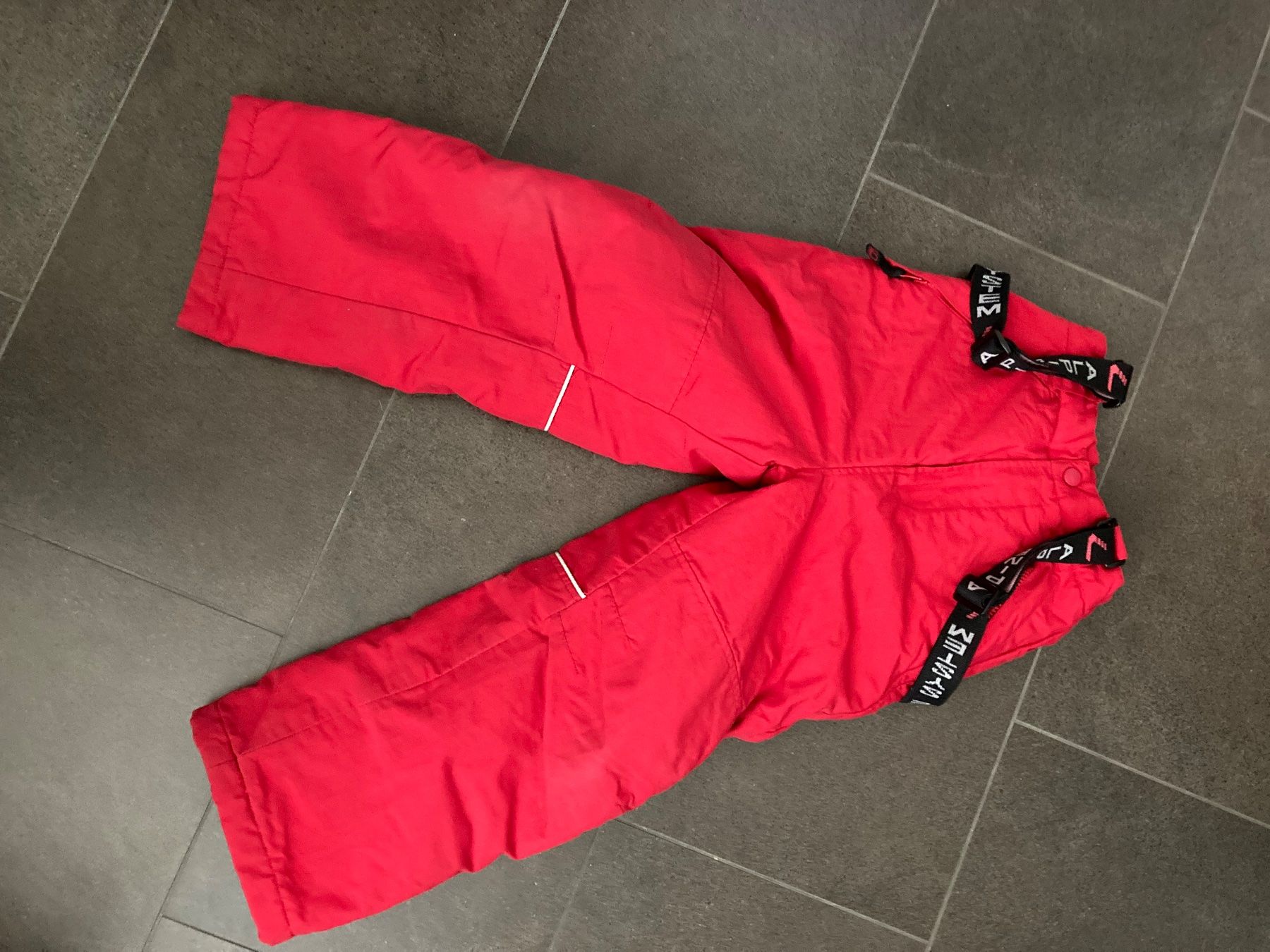 Pantaloni: Skihose rot, Grösse 128 – Usato da Buttisholz venduto da Bellabusi