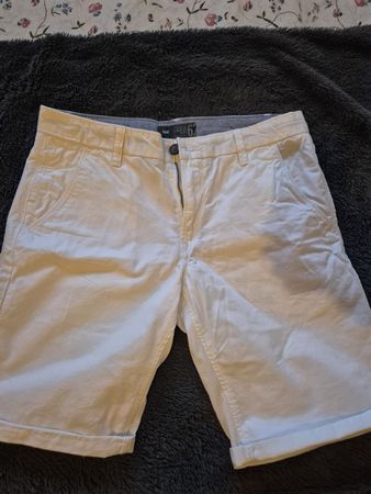 Shorts blancs WE taille 33 été 2023 bon état!