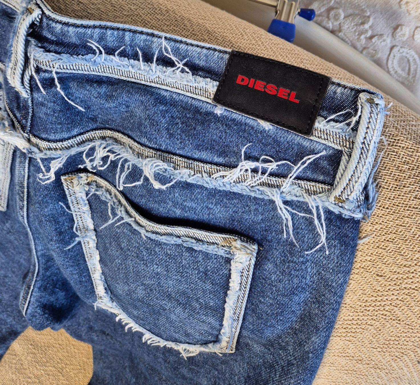 Diesel Jeans: Diesel Jeans – Usato da Leissigen venduto da ali_k9v8 6