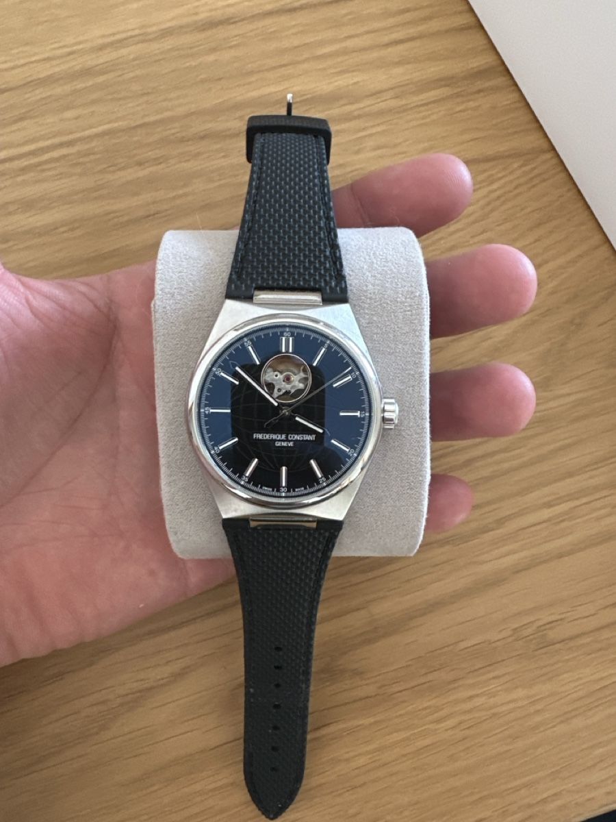 Frederique Constant Montres: Frédéric Constant - Highlife heart beat - 41mm – Neuf (Voir description) à Lausanne par vol_25fm