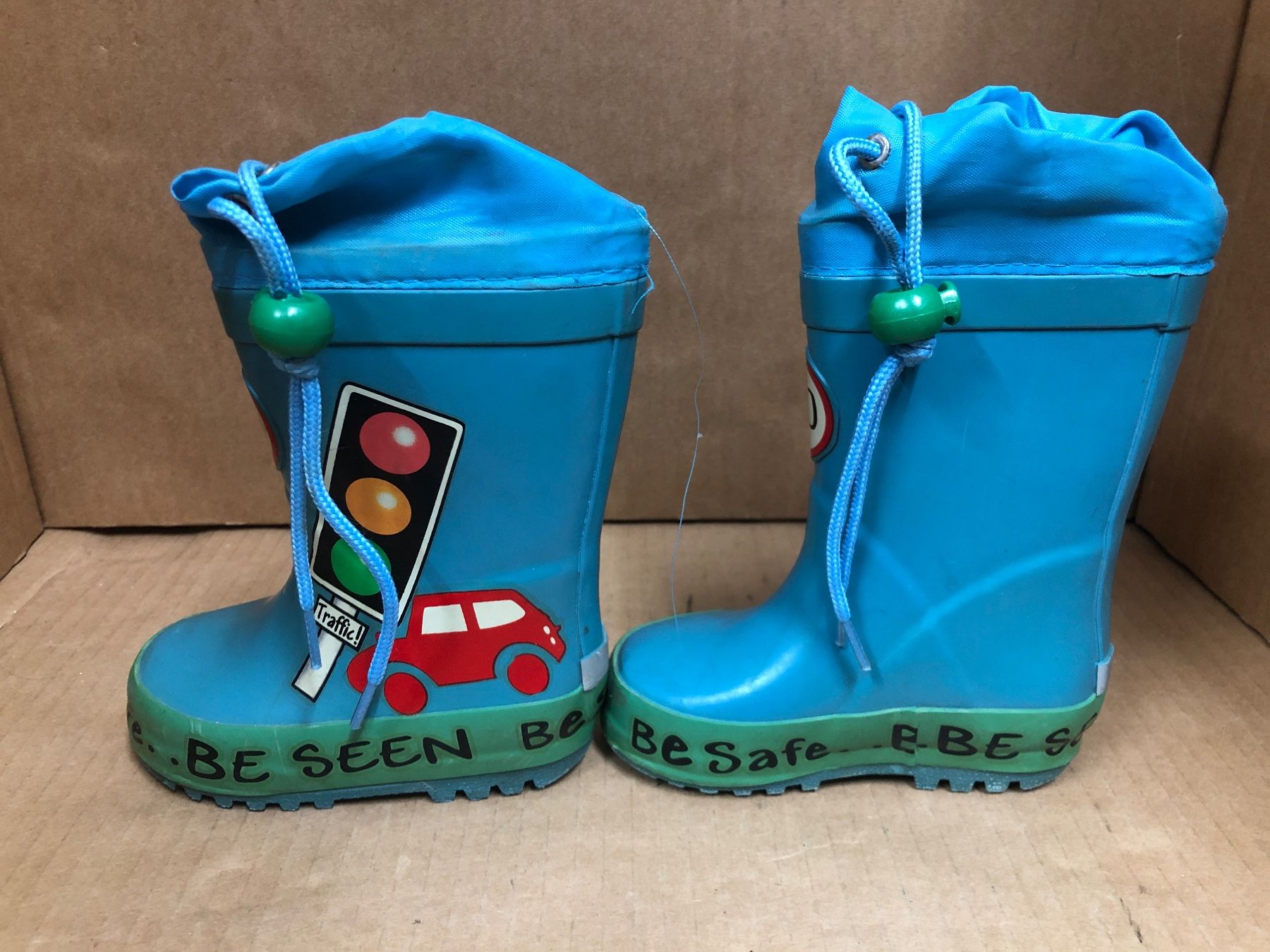 Scarpe per ragazzi: Kinderstiefel blau Grösse 20 – Usato da Eschlikon TG venduto da RamonaSt 1