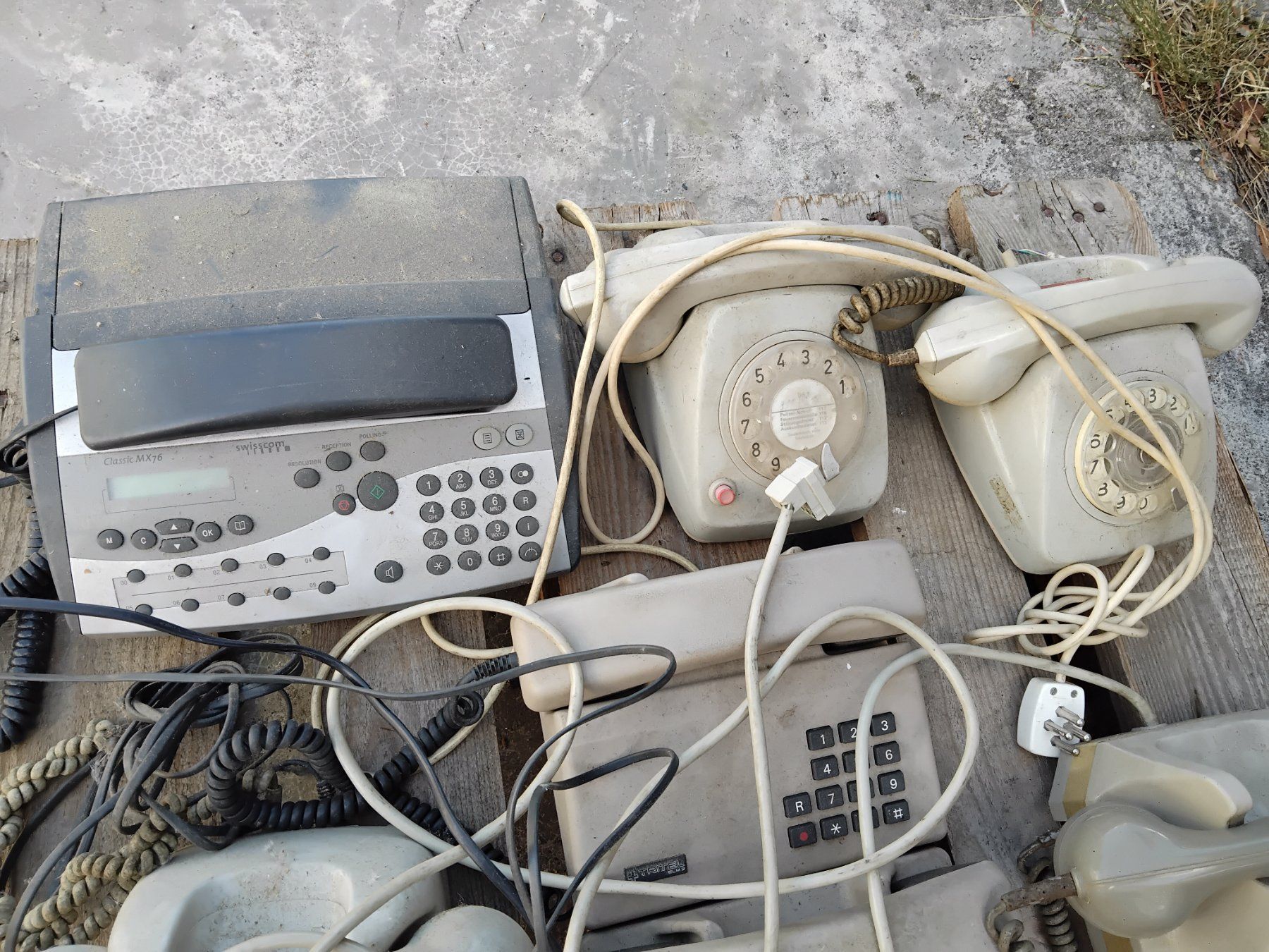 Telefone: Schweizer Telefone – Defekt aus Nuglar von lampa-radio 2