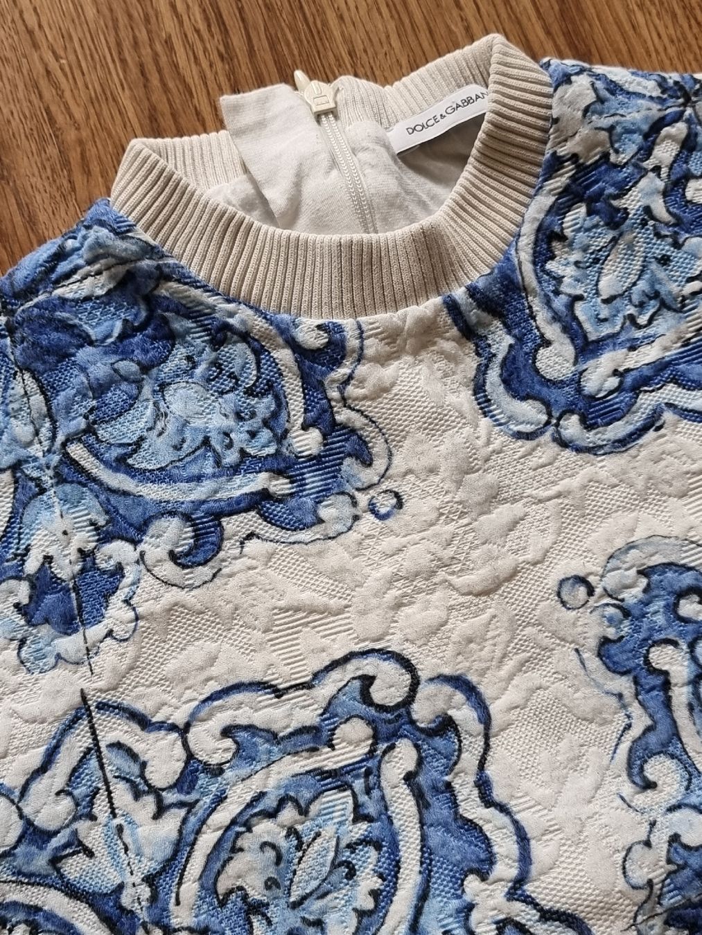 Dolce & Gabbana Lotti & Set di vestiti: Mädchen Tops, D&G und Versace, Gr. 116 – Usato da Zürich venduto da cweber 2
