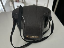 Canon AE-1 Spiegelreflexkamera mit Cover