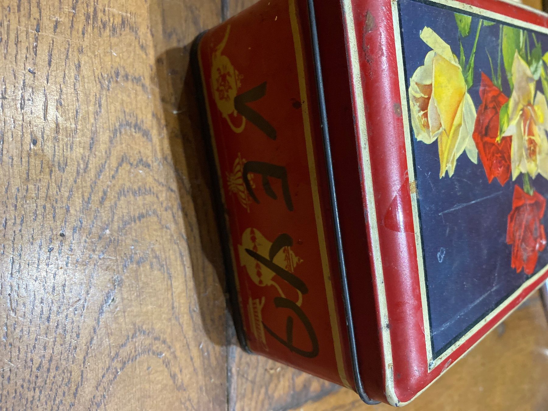 Barattoli: Ancienne boite – Usato da Lajoux JU venduto da Briard0 2