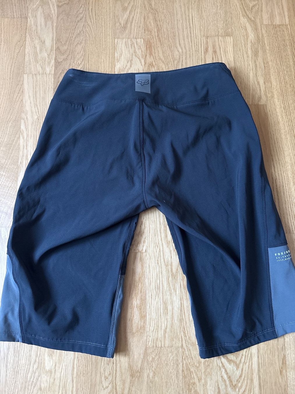 Fox Pantalons: Damen Fox Defender Bikeshorts M – Neuf (Voir description) à Rünenberg par ZwergLi100 3