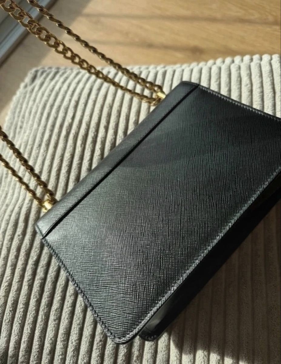 Prada Borse da donna: Prada - Saffiano Leather Shoulder Bag – Usato da Watt venduto da duk_j7wb 5